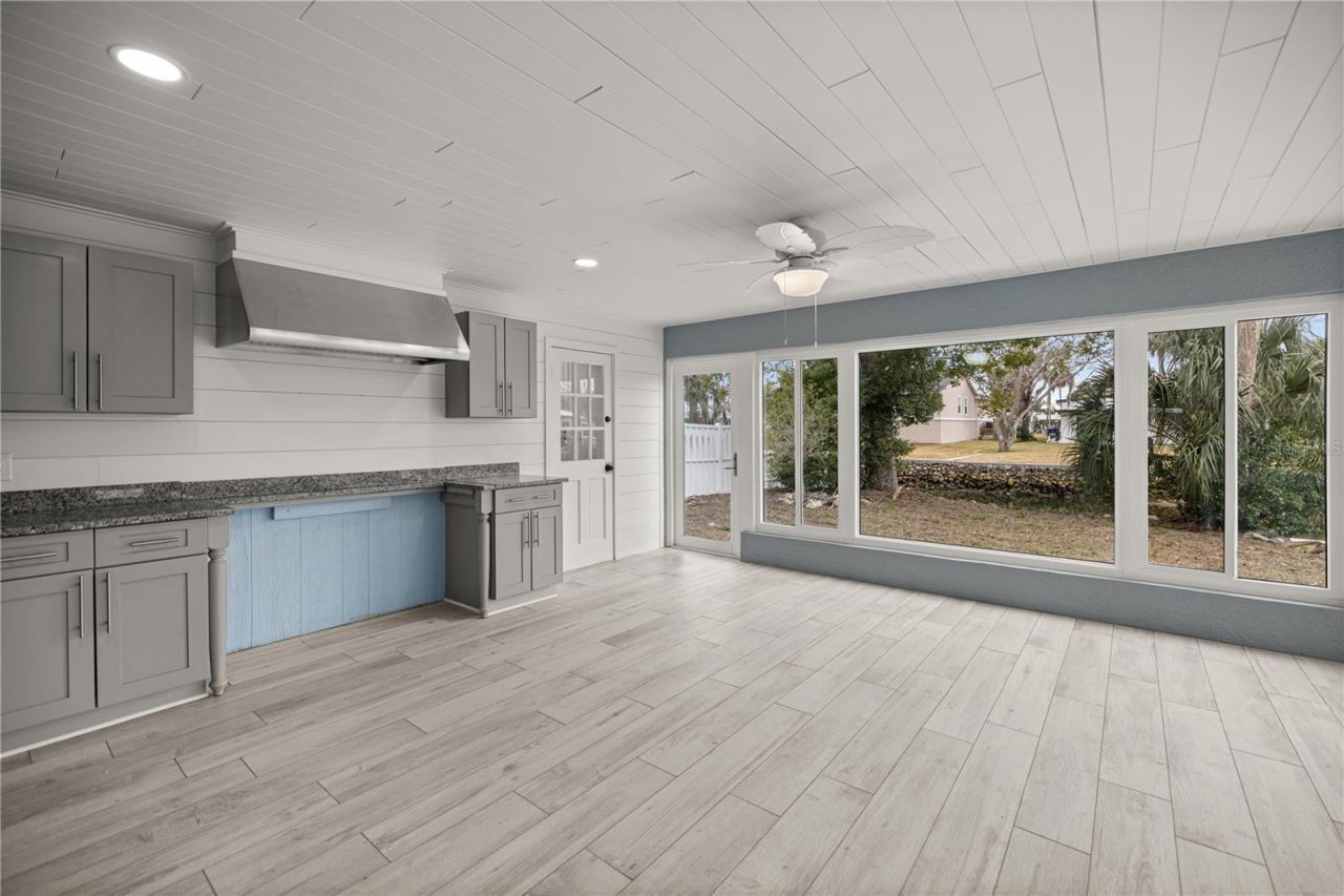 1940 NW 18th Street, Crystal River, FL 34428 Photo