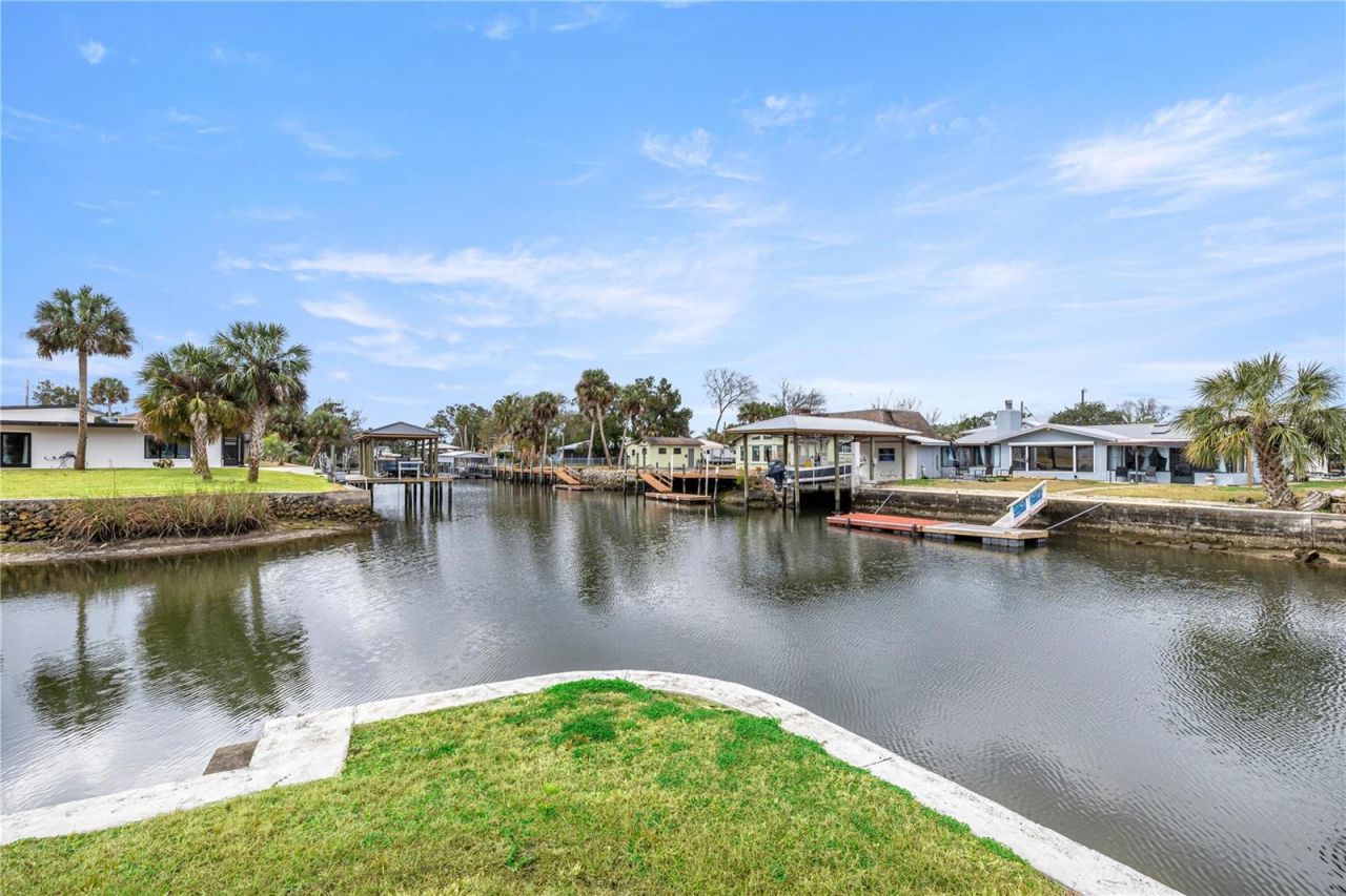 1940 NW 18th Street, Crystal River, FL 34428 Photo