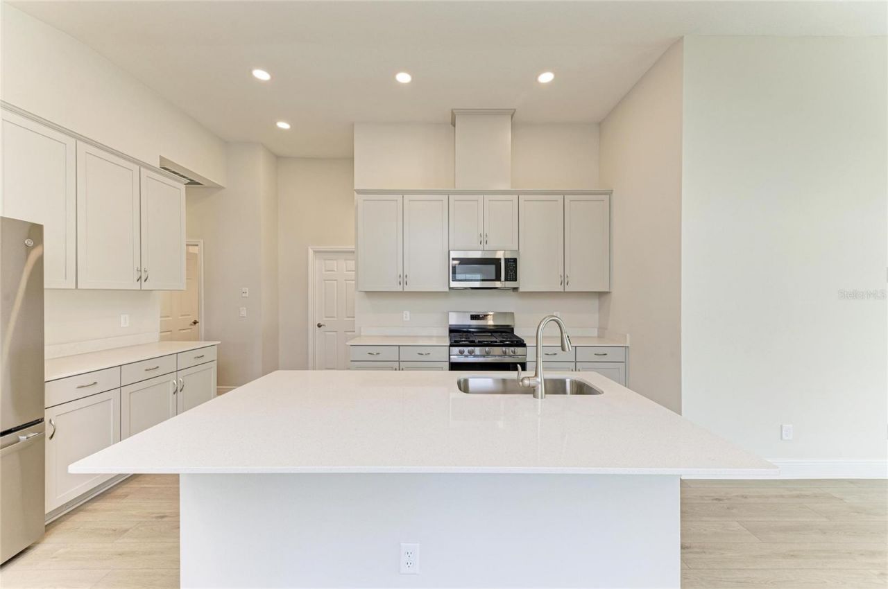 12342 Oak  Hill Way, Parrish, FL 34219 Photo