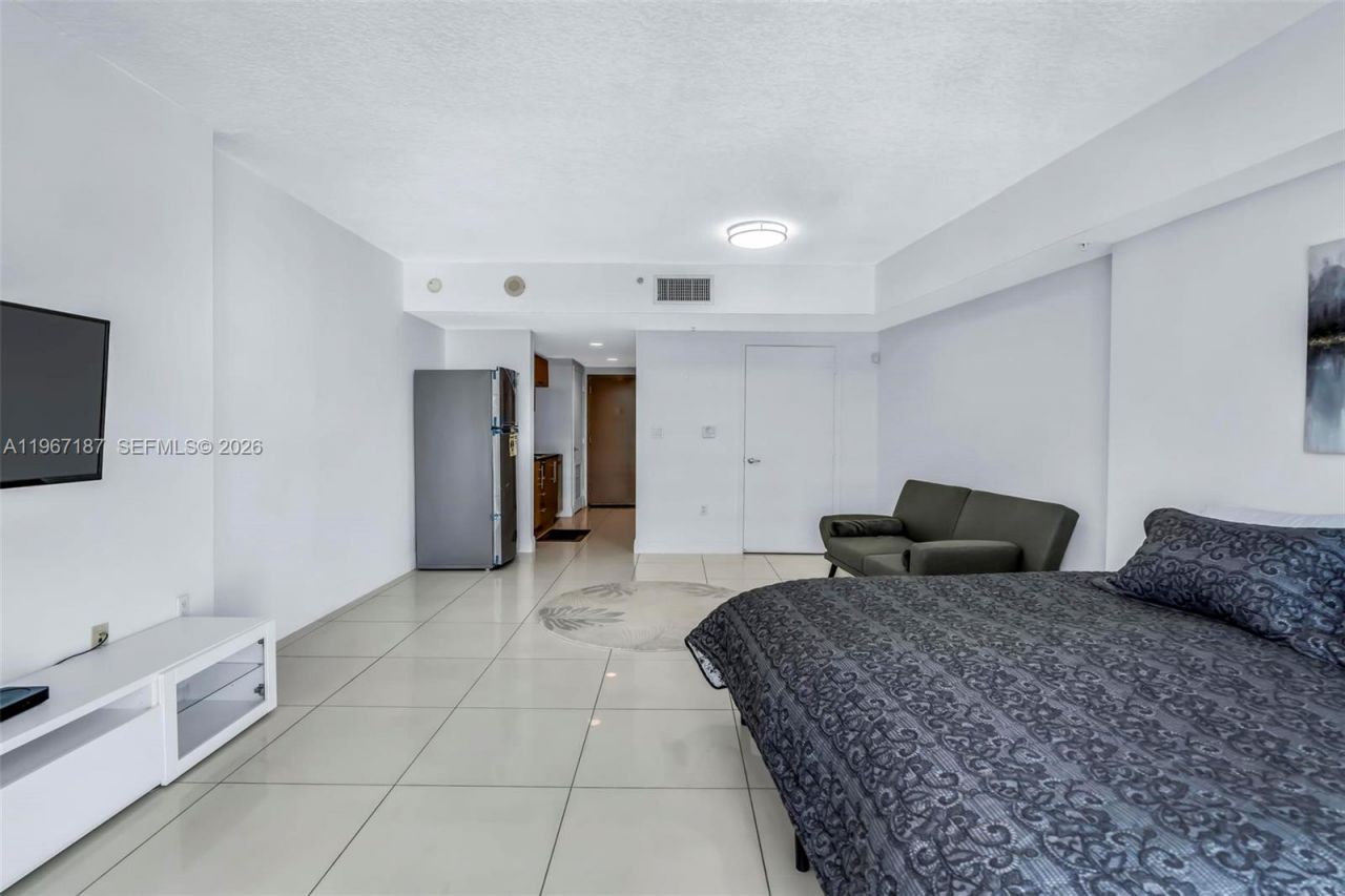1750 N Bayshore Dr, Unit 4507, Miami, FL 33132 Photo