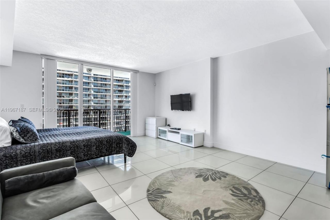 1750 N Bayshore Dr, Unit 4507, Miami, FL 33132 Photo