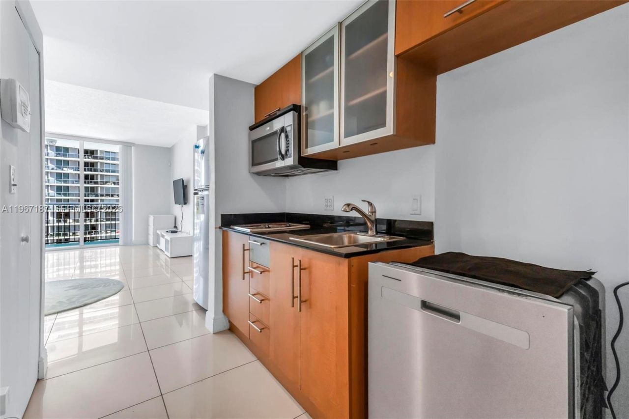 1750 N Bayshore Dr, Unit 4507, Miami, FL 33132 Photo
