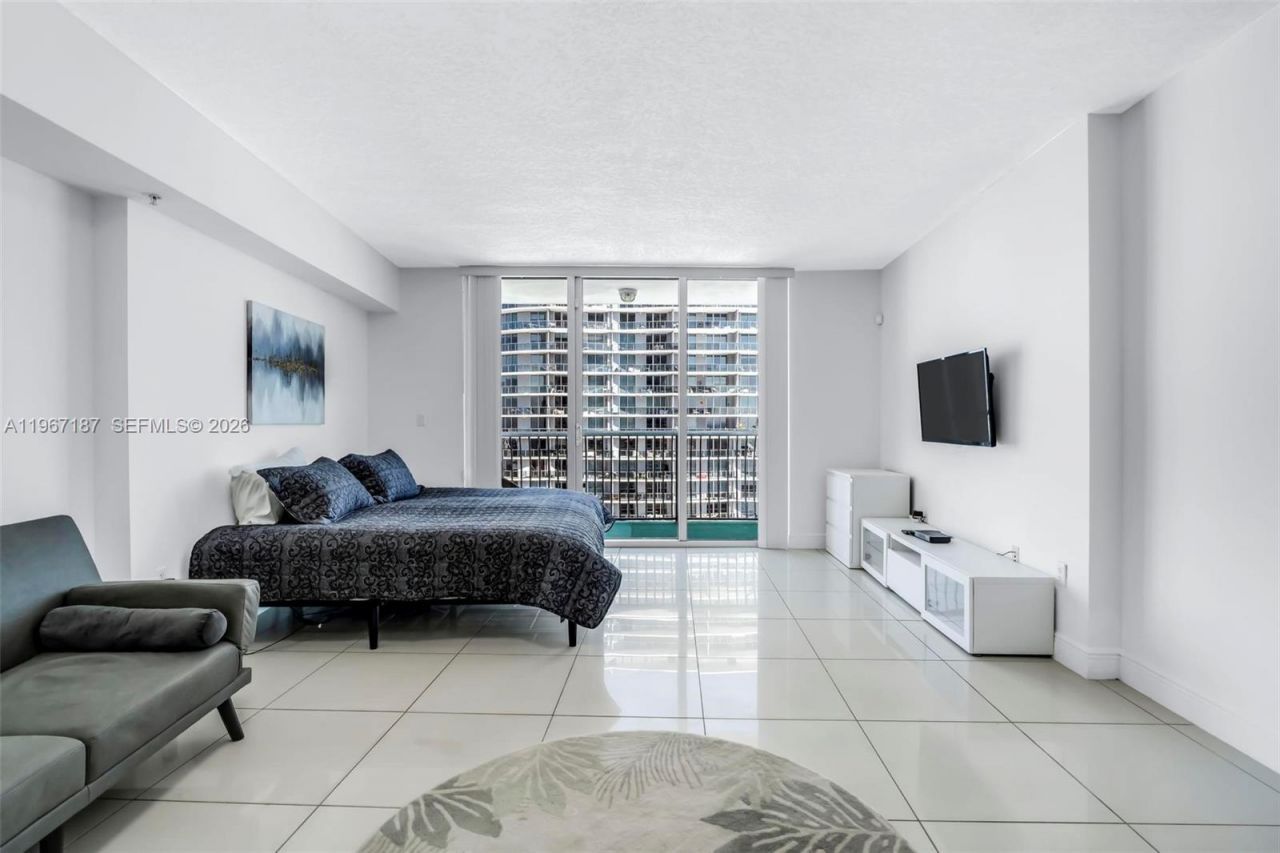 1750 N Bayshore Dr, Unit 4507, Miami, FL 33132 Photo