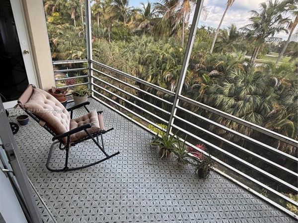 700 NE 14th Ave, Unit 409, Hallandale Beach, FL 33009