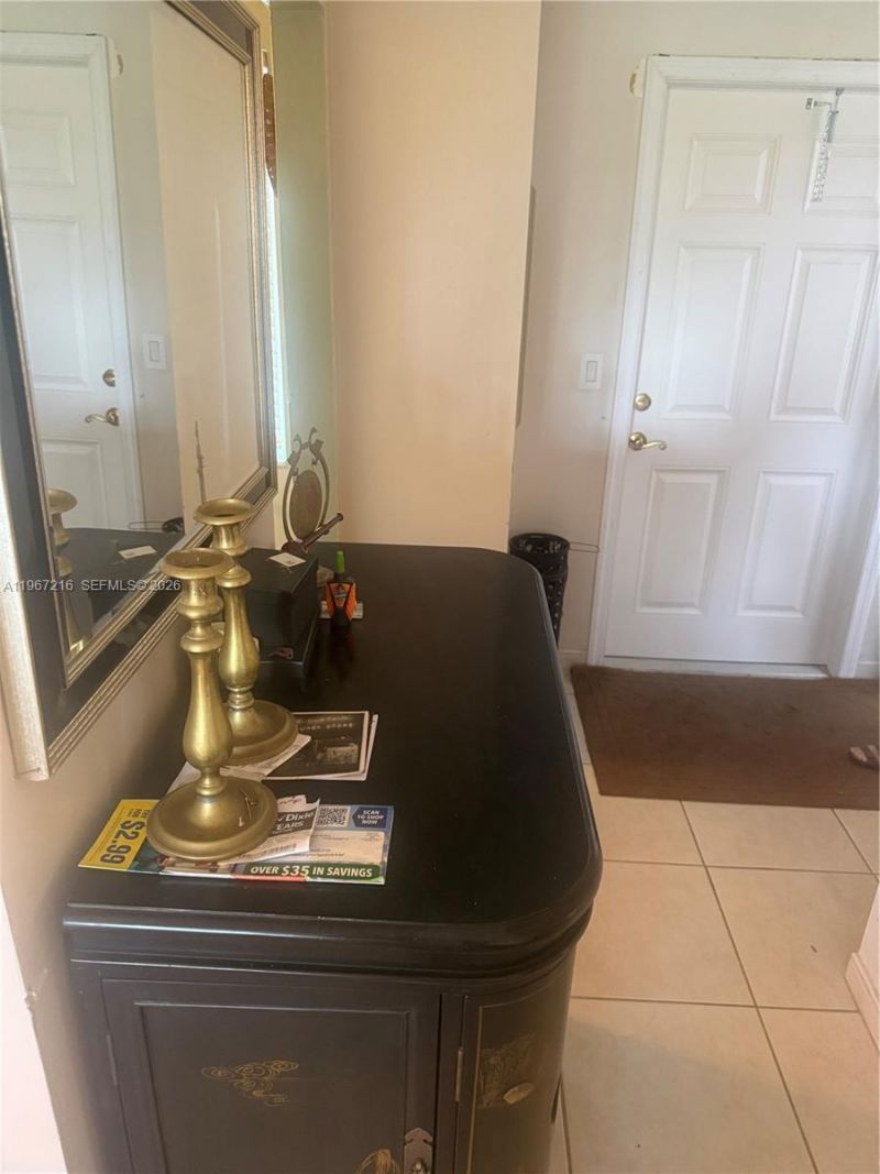 700 NE 14th Ave, Unit 409, Hallandale Beach, FL 33009 Photo