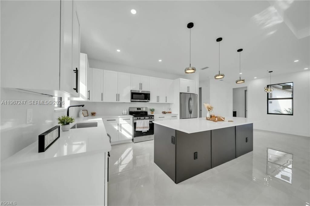 2911 46th St W, Lehigh Acres, FL 33971 Photo