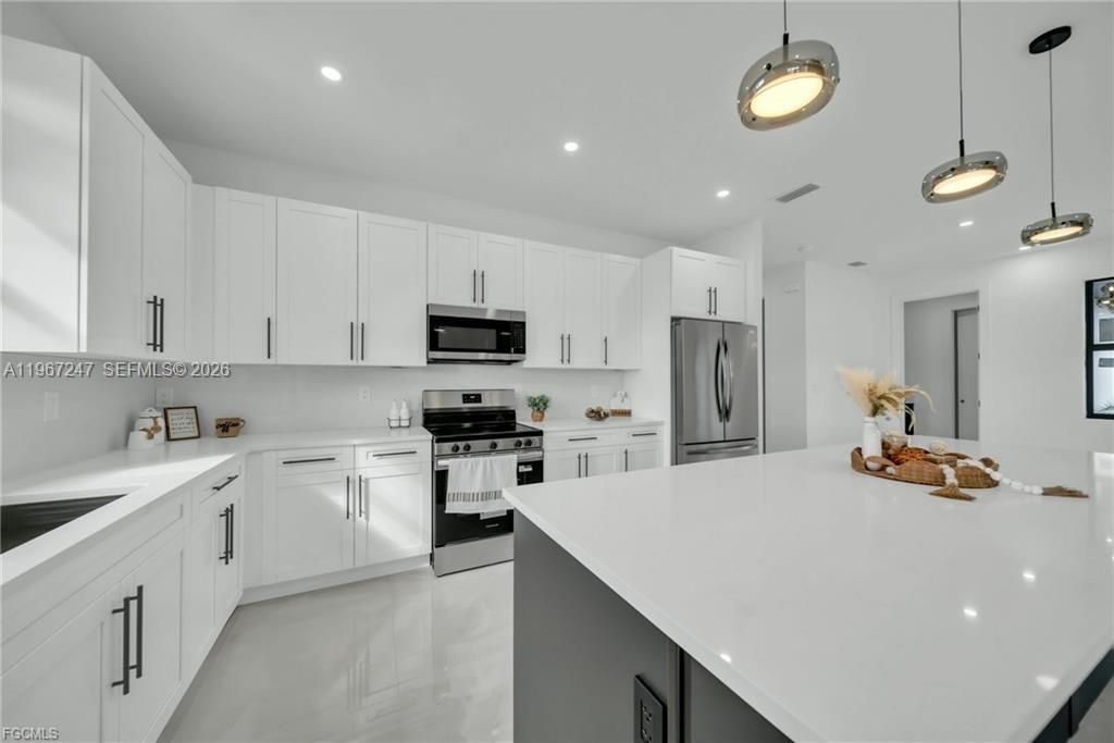 2911 46th St W, Lehigh Acres, FL 33971 Photo