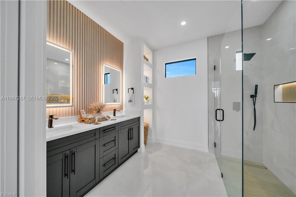 2911 46th St W, Lehigh Acres, FL 33971 Photo