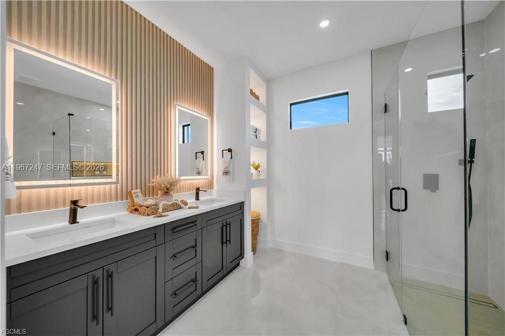 2911 46th St W, Lehigh Acres, FL 33971 Photo