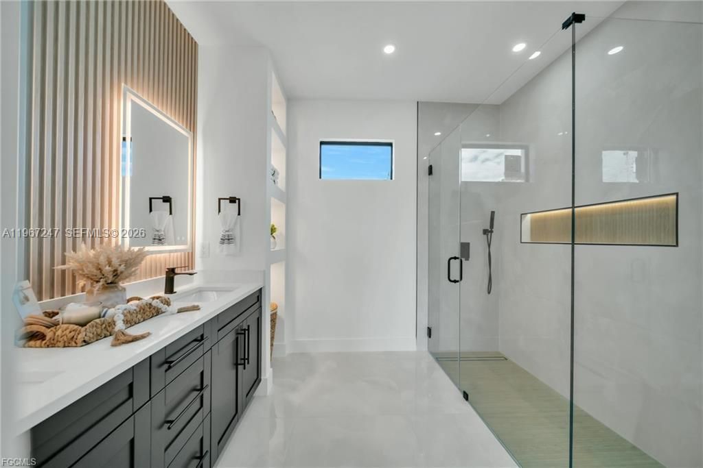 2911 46th St W, Lehigh Acres, FL 33971 Photo