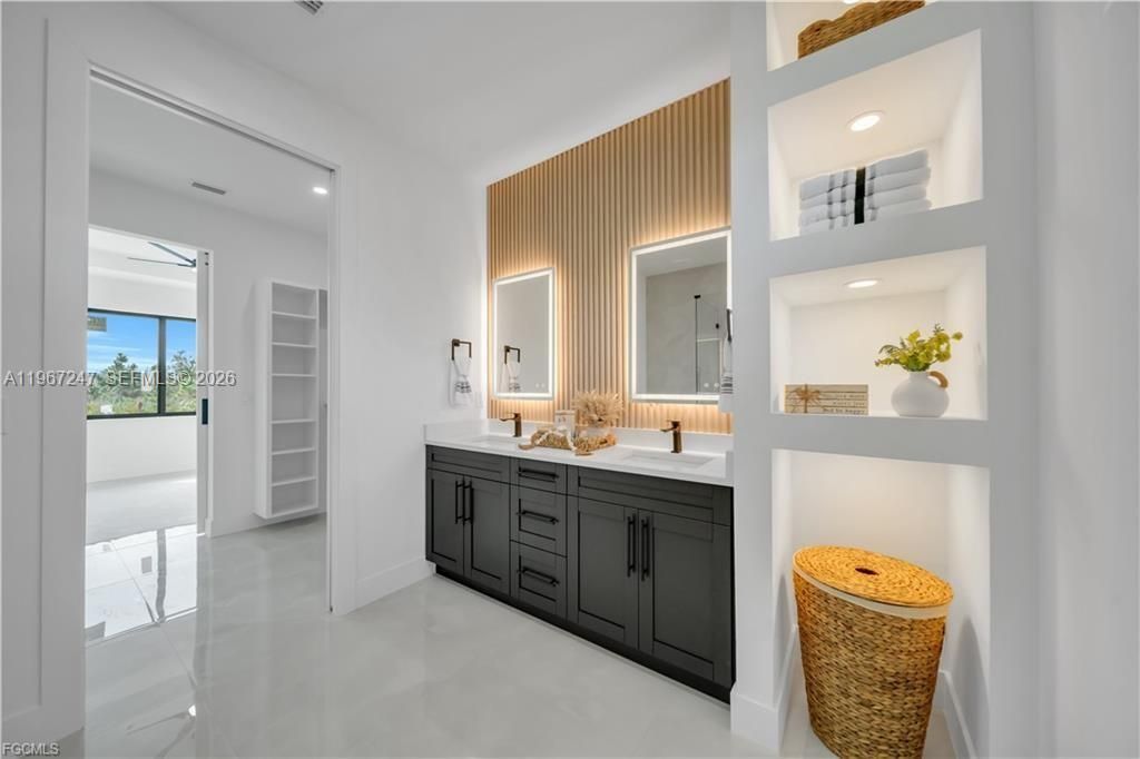 2911 46th St W, Lehigh Acres, FL 33971 Photo