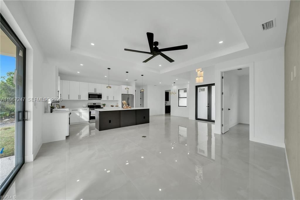 2911 46th St W, Lehigh Acres, FL 33971 Photo