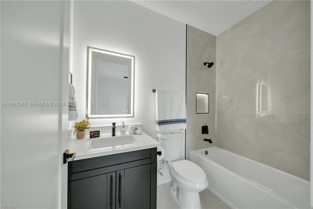 2911 46th St W, Lehigh Acres, FL 33971 Photo