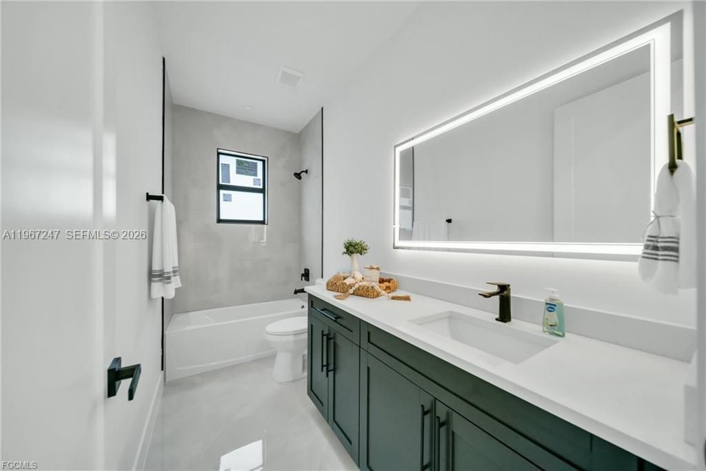 2911 46th St W, Lehigh Acres, FL 33971 Photo