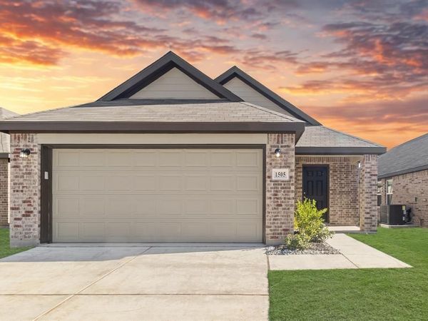 1505 Romans Road, Ennis, TX 75119