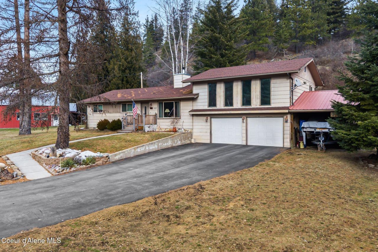 537 N Riley Creek Rd, Laclede, ID 83841 Main Photo