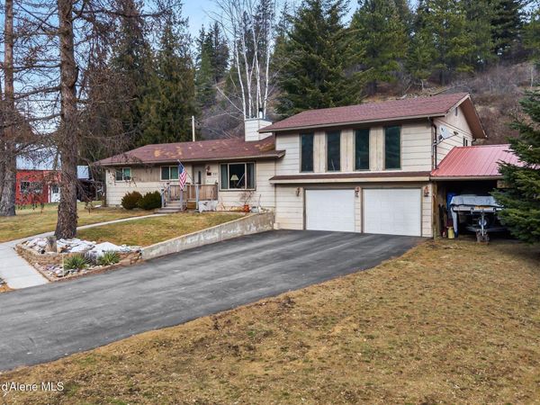 537 N Riley Creek RD, Laclede, ID 83841