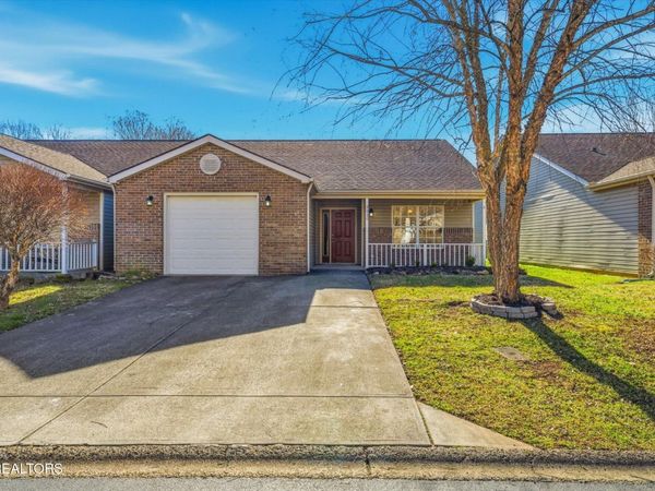 9920 Greylock Way, Knoxville, TN 37931