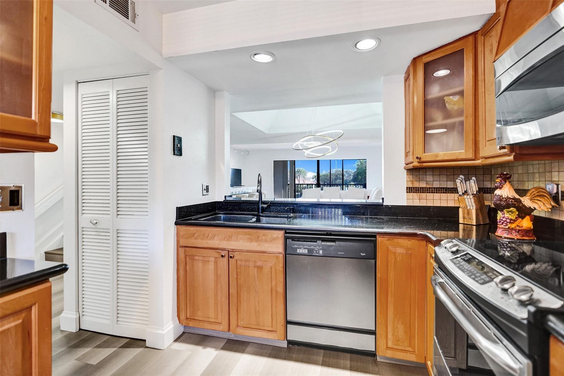 270 Captains Walk, Unit 310, Delray Beach, FL 33483 Photo