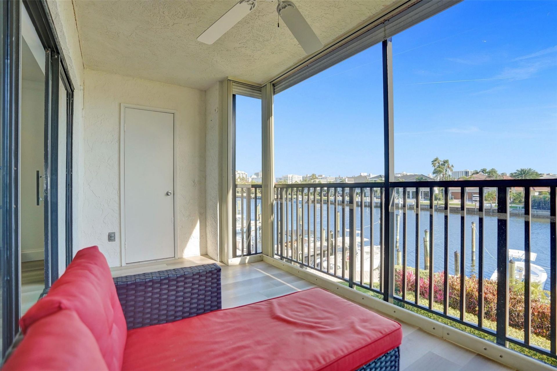 270 Captains Walk, Unit 310, Delray Beach, FL 33483 Photo