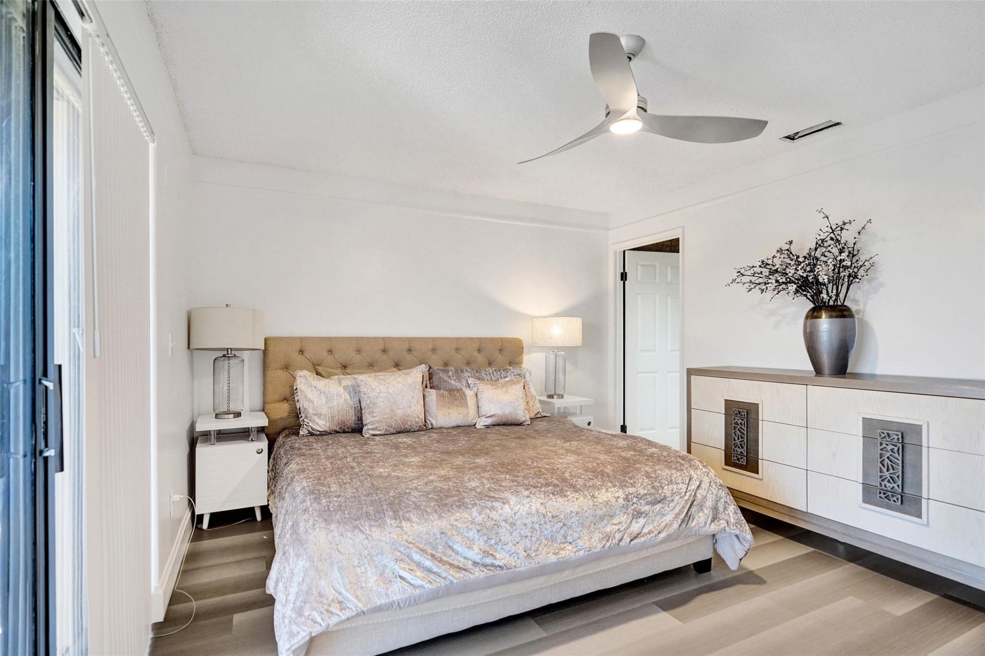 270 Captains Walk, Unit 310, Delray Beach, FL 33483 Photo