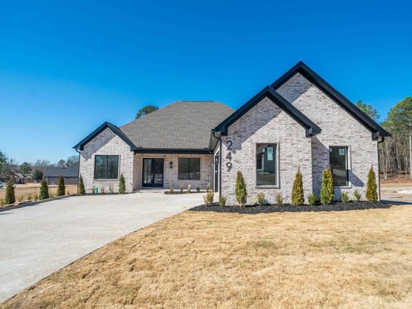 249 GARDENS GATE Circle, Hot Springs, AR 71901