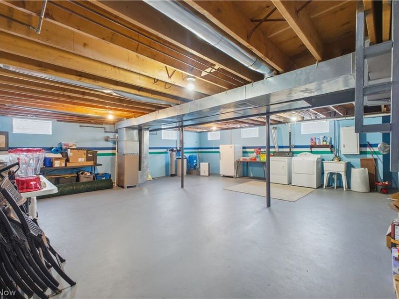 1016 W Pine Lake Road, North Lima, OH 44452 Photo 22