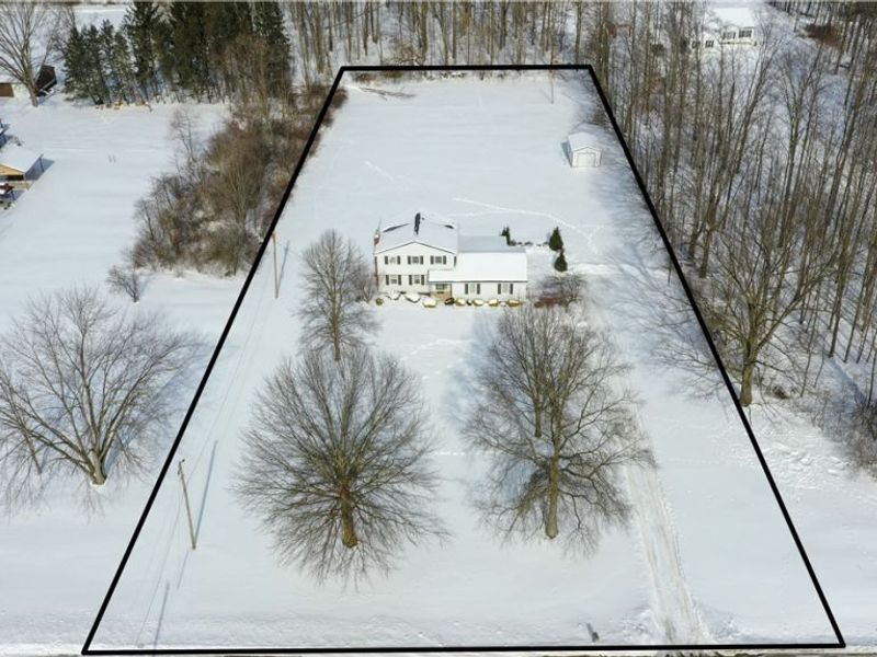 1016 W Pine Lake Road, North Lima, OH 44452 Photo 4