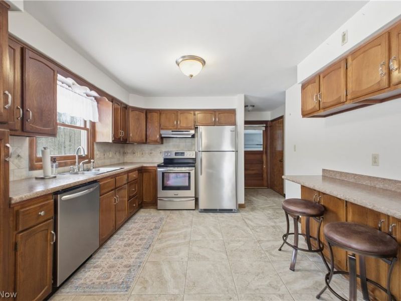 1016 W Pine Lake Road, North Lima, OH 44452 Photo 7