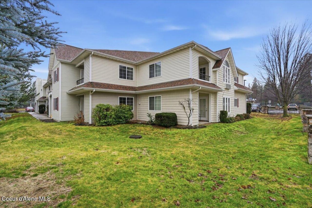 304 N Greensferry Rd, Unit #A207, Post Falls, ID 83854 Main Photo