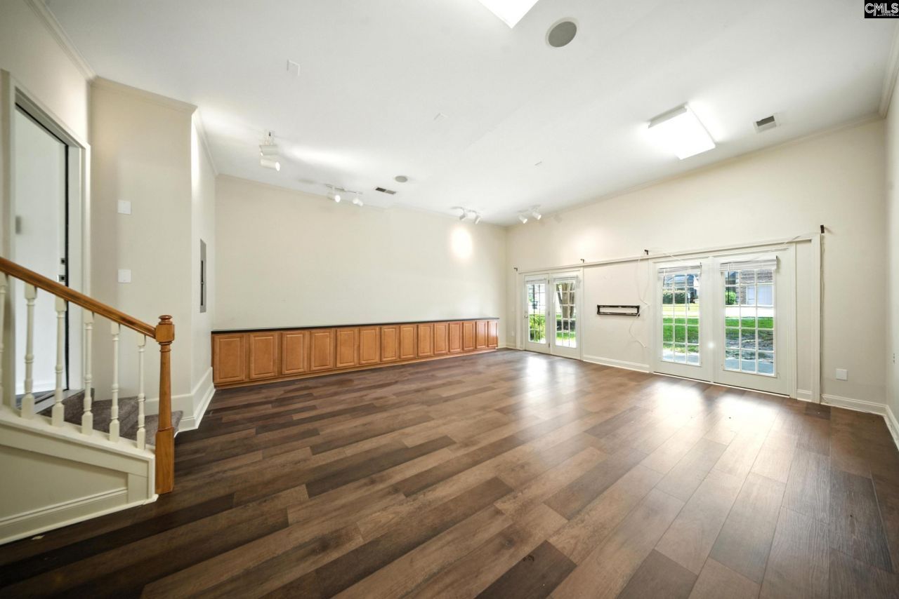 112 Rivendell Drive Photo 14