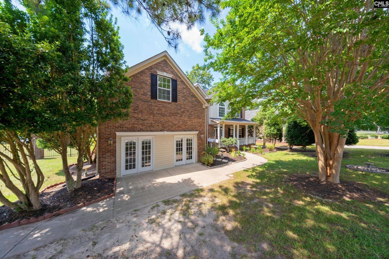 112 Rivendell Drive Photo 3