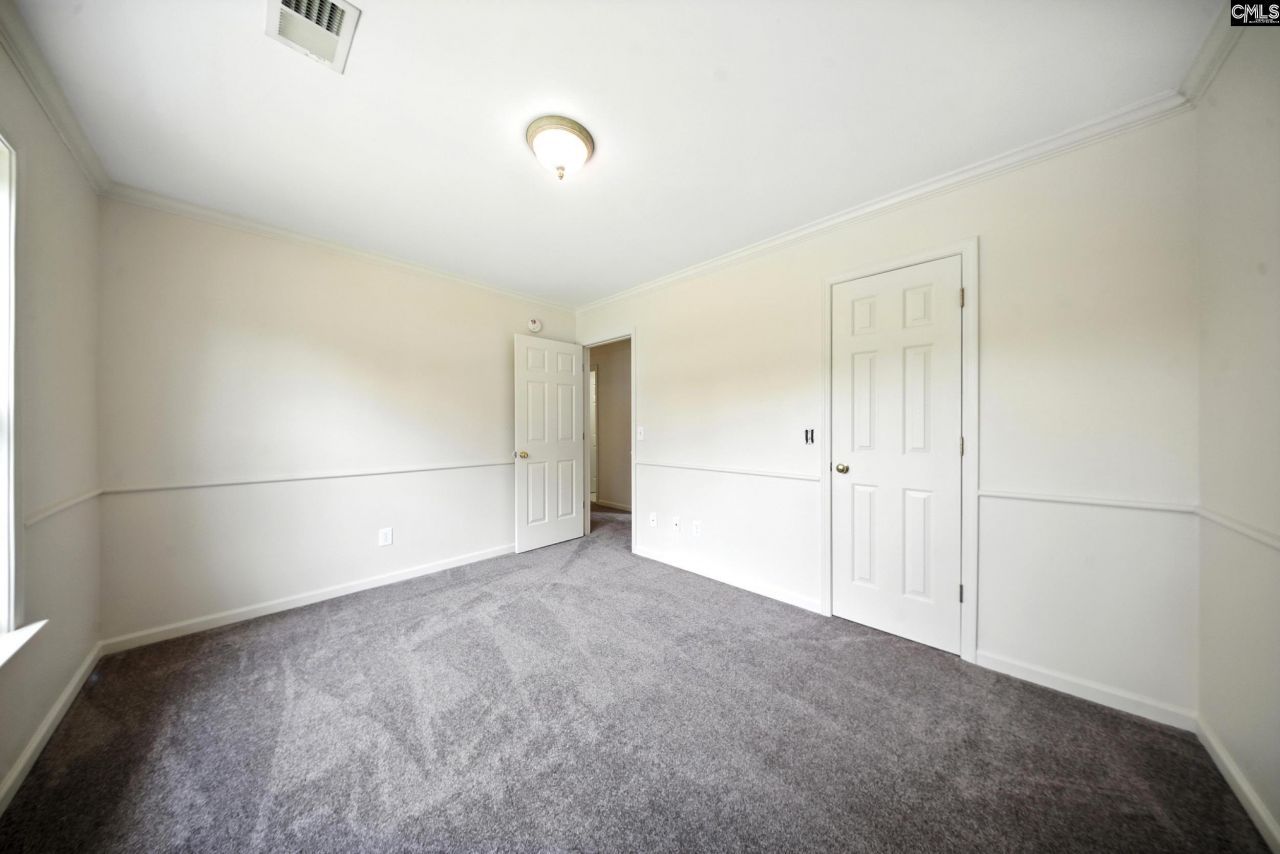 112 Rivendell Drive Photo 35