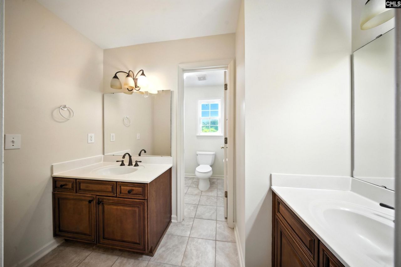 112 Rivendell Drive Photo 36