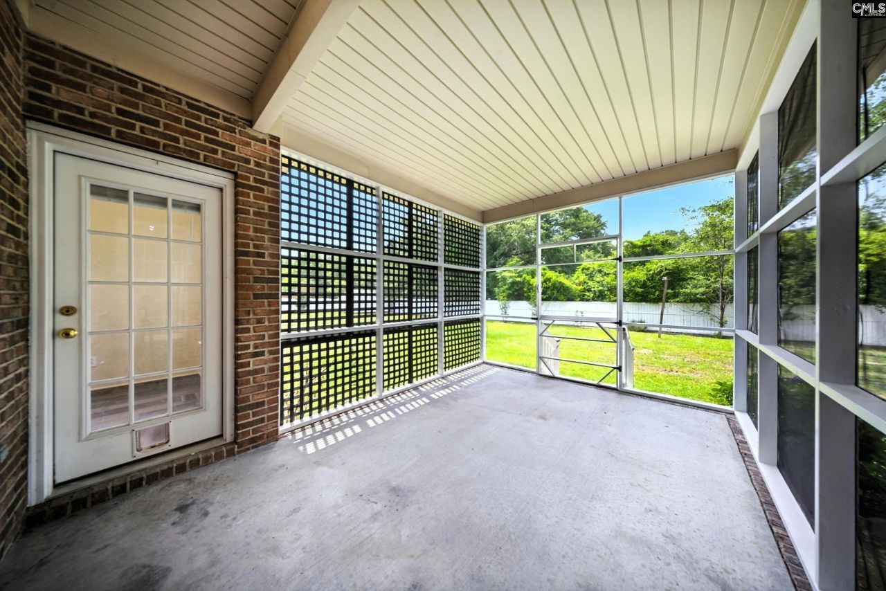 112 Rivendell Drive Photo 39