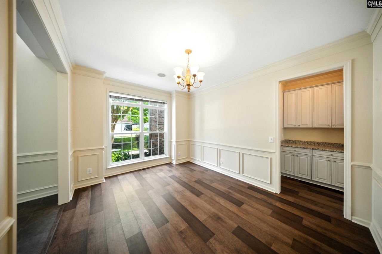 112 Rivendell Drive Photo 8