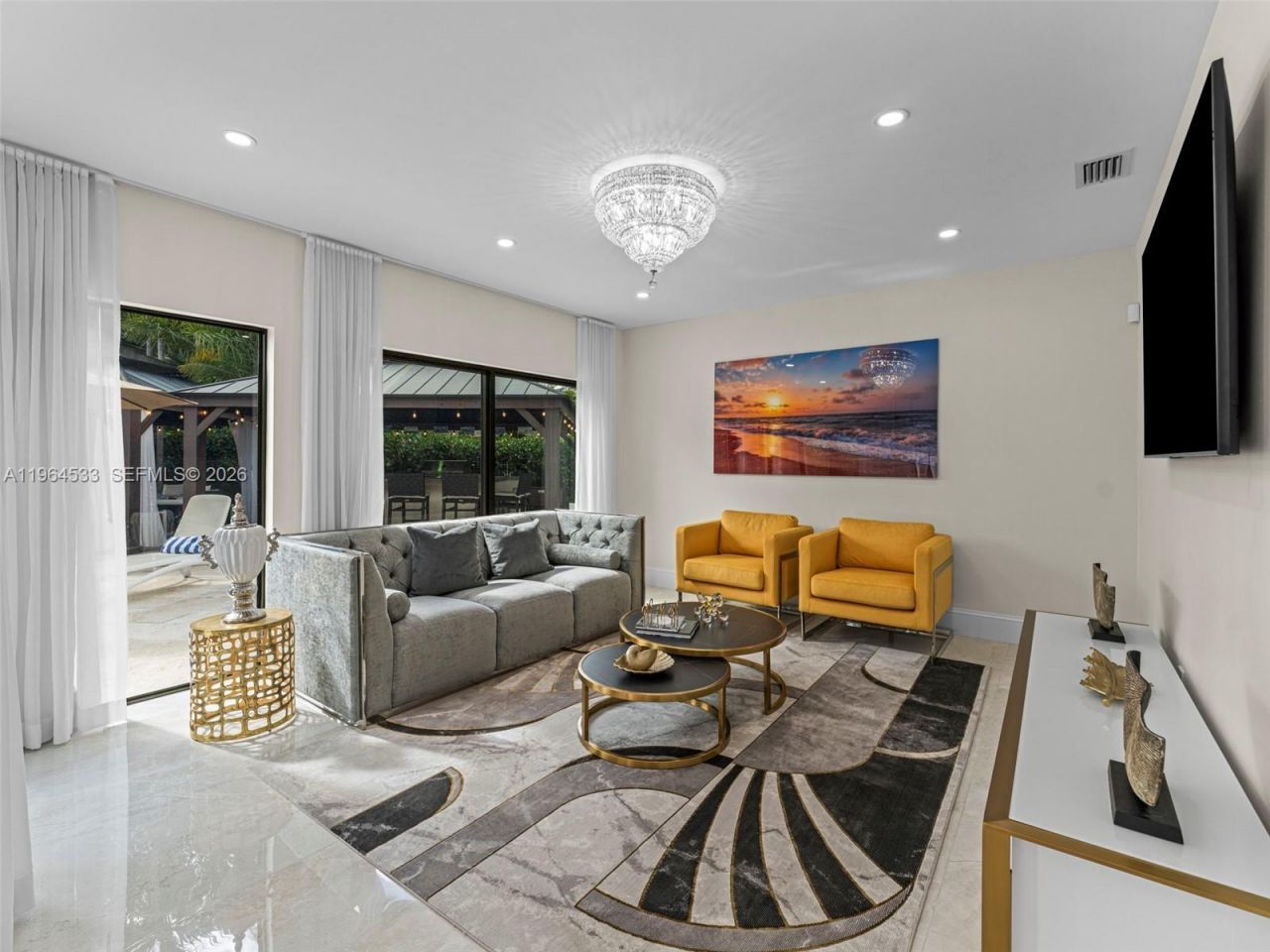 6180 Pine Tree Dr, Miami Beach, FL 33140 Photo
