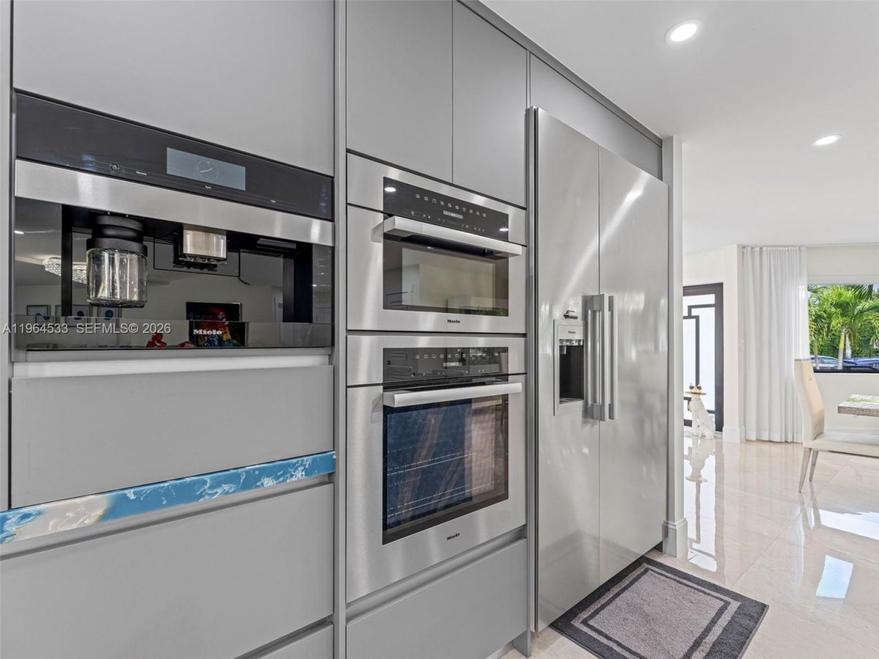 6180 Pine Tree Dr , Miami Beach, FL 33140 Photo