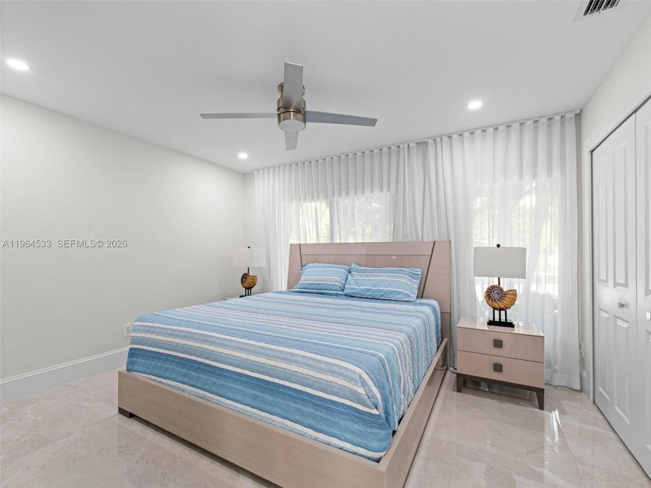 6180 Pine Tree Dr, Miami Beach, FL 33140 Photo