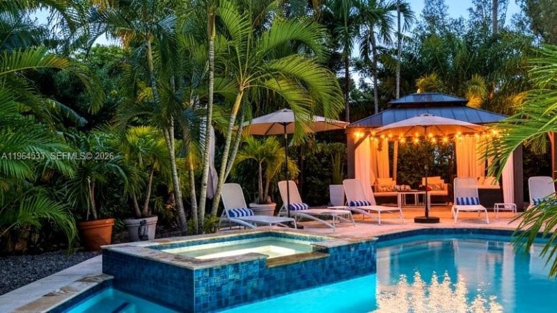 6180 Pine Tree Dr, Miami Beach, FL 33140 Photo
