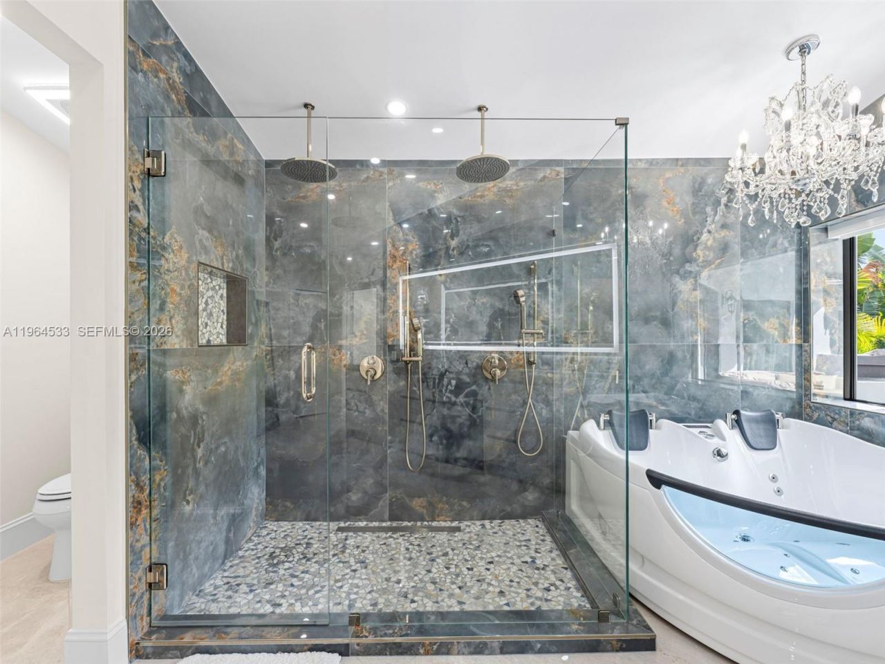 6180 Pine Tree Dr, Miami Beach, FL 33140 Photo