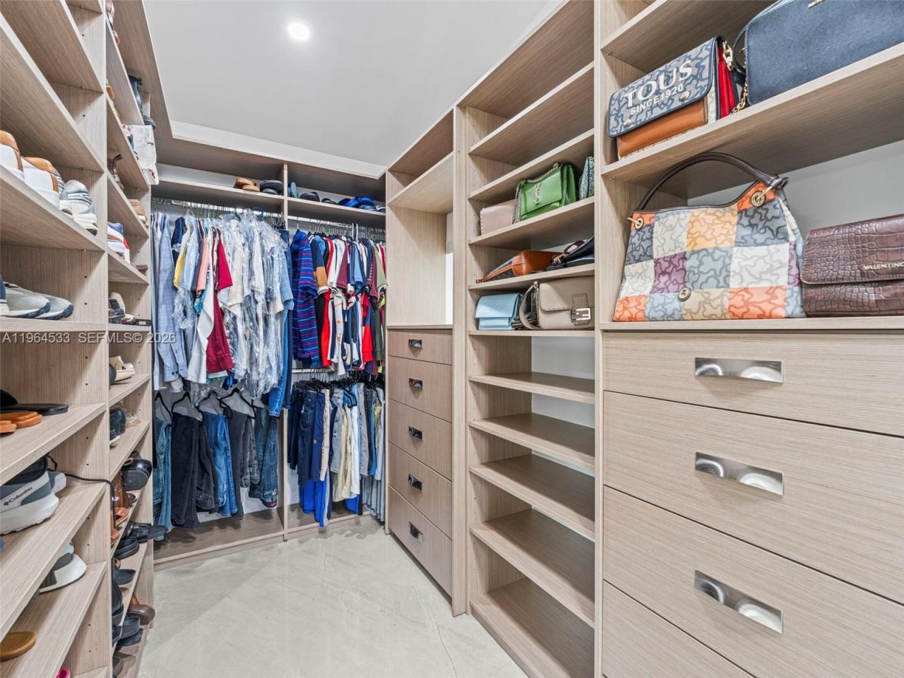 6180 Pine Tree Dr , Miami Beach, FL 33140 Photo