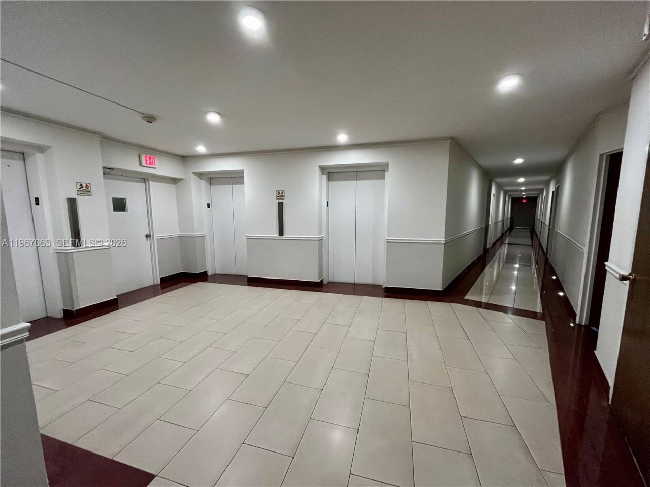2899 Collins Ave , Unit 740, Miami Beach, FL 33140 Photo