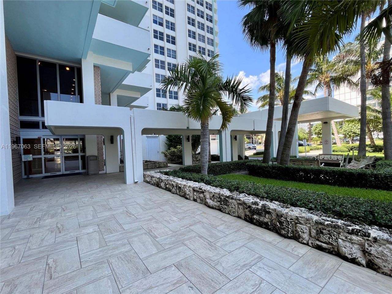 2899 Collins Ave , Unit 740, Miami Beach, FL 33140 Photo