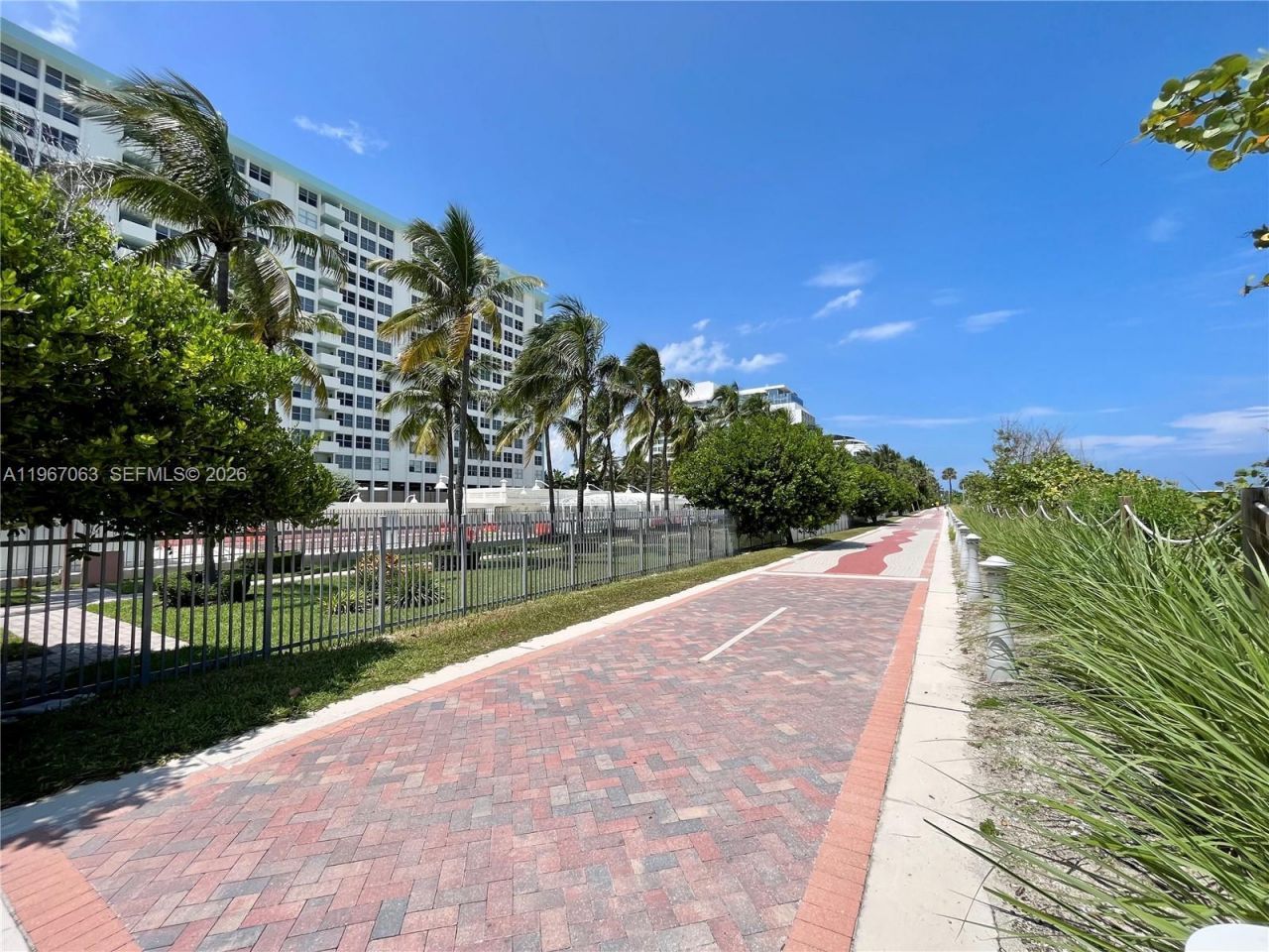 2899 Collins Ave , Unit 740, Miami Beach, FL 33140 Photo