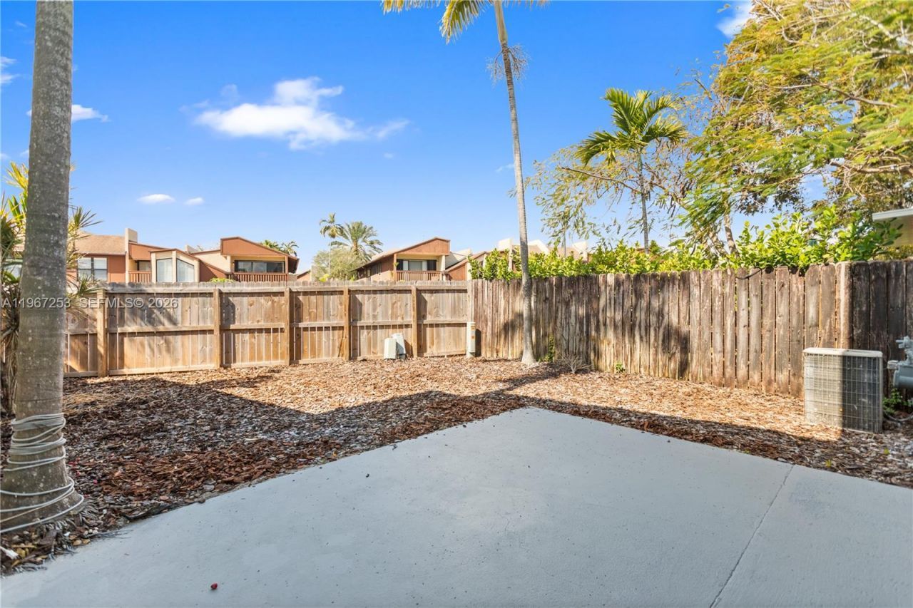 6502 SW 114th Ave, Miami, FL 33173 Photo