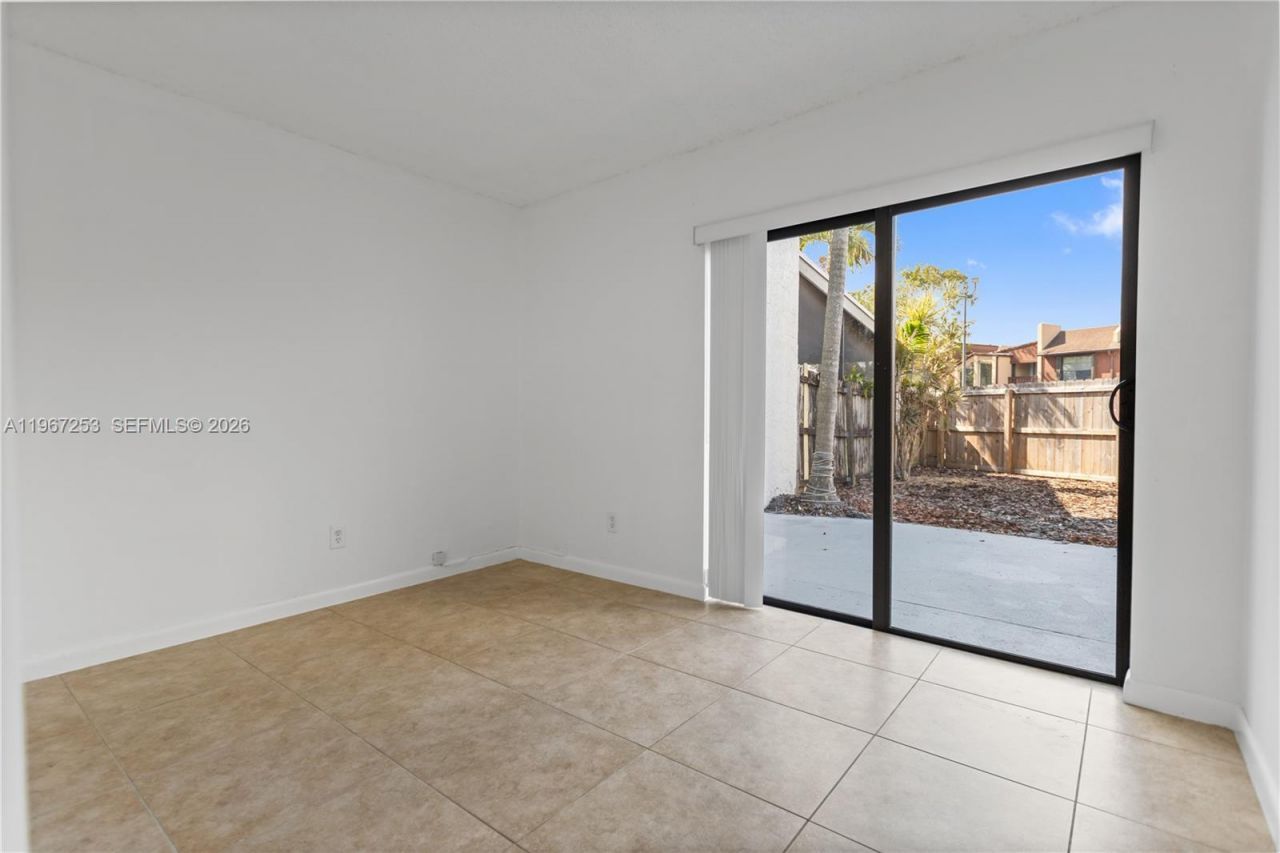 6502 SW 114th Ave, Miami, FL 33173 Photo