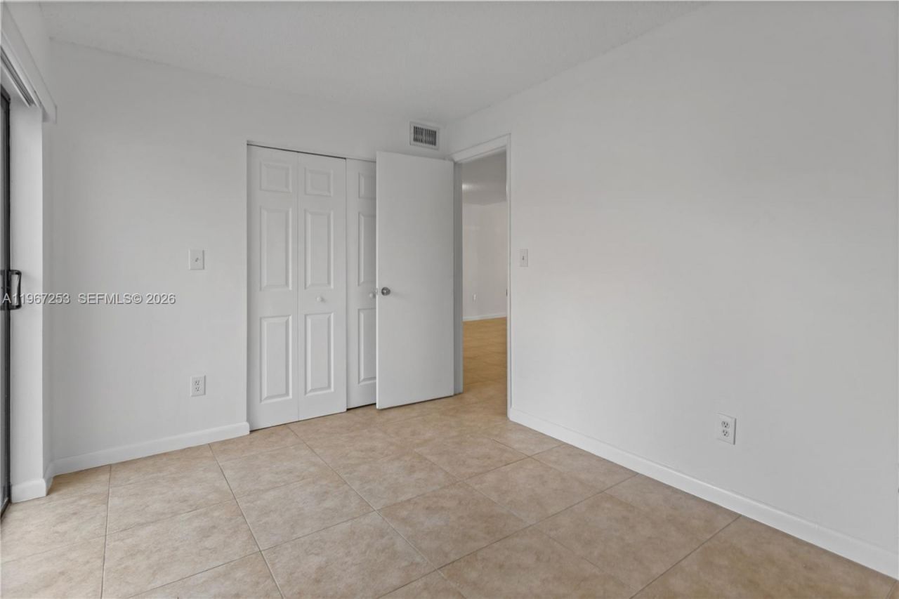 6502 SW 114th Ave, Miami, FL 33173 Photo