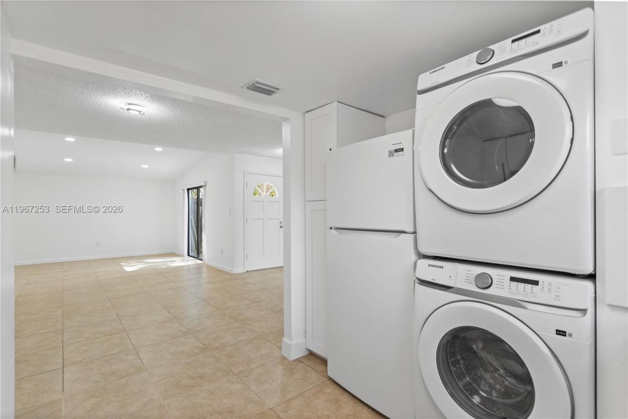 6502 SW 114th Ave, Miami, FL 33173 Photo