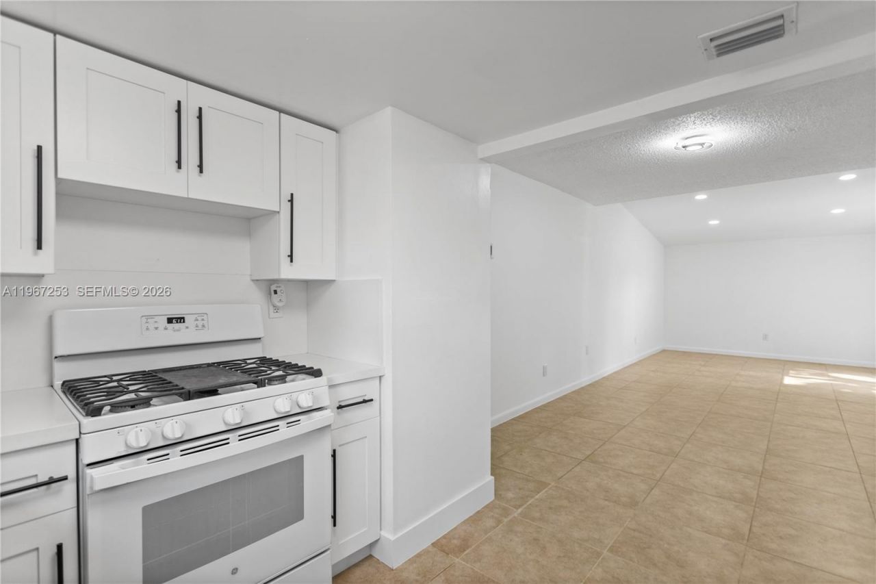 6502 SW 114th Ave, Miami, FL 33173 Photo